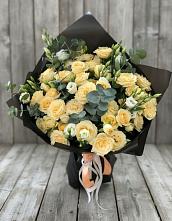 Букет цветов из:  Розы и Лизиантусы #REPLACE_PRED# Свободном