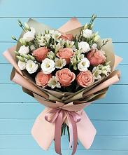 Букет цветов из:  Розы, Альстромерии и Лизиантусы в Свободном