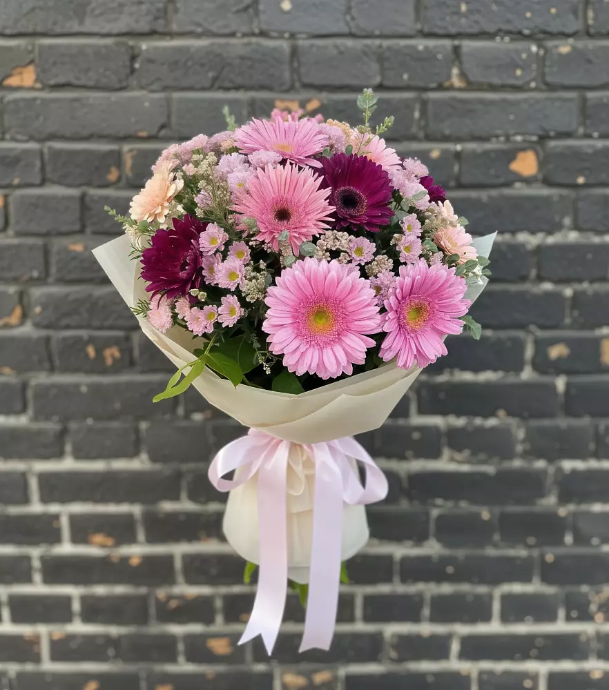 Букет цветов из: Герберы и Хризантемы в Свободном