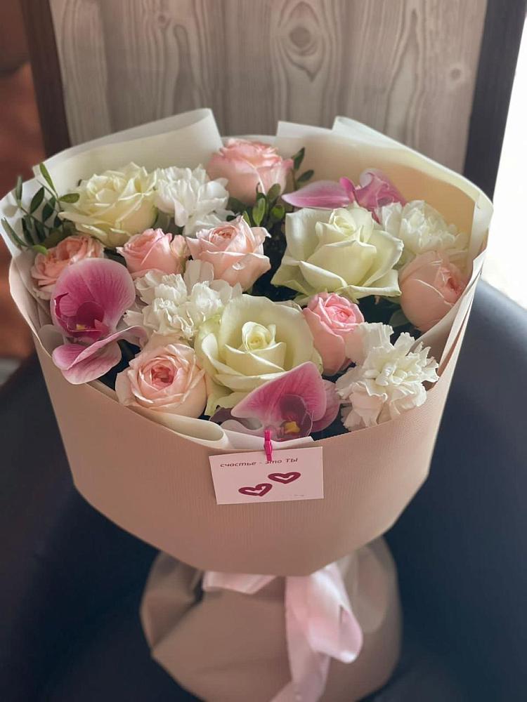 Букет цветов из: Орхидеи, Розы и Гвоздики в Свободном