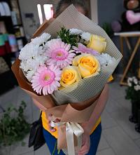 Букет цветов из:  Герберы, Розы и Хризантемы в Свободном