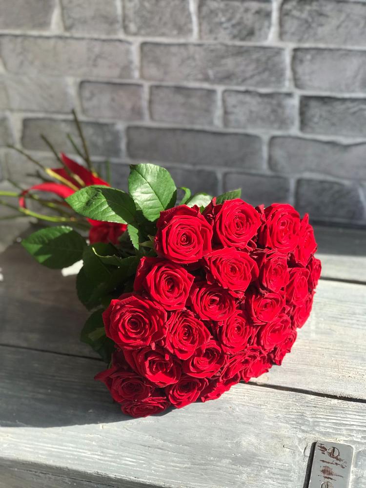 Букет Красные розы Фридом в Свободном