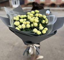 Букет Белые кустовые розы Солинеро в Свободном