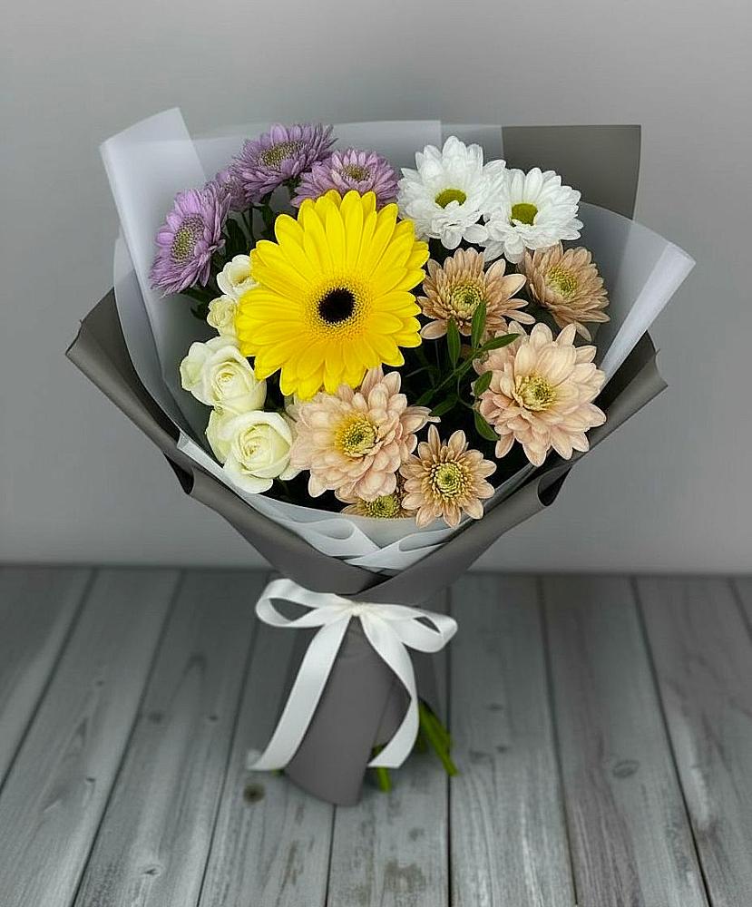 Букет цветов из: Розы, Герберы и Хризантемы в Свободном