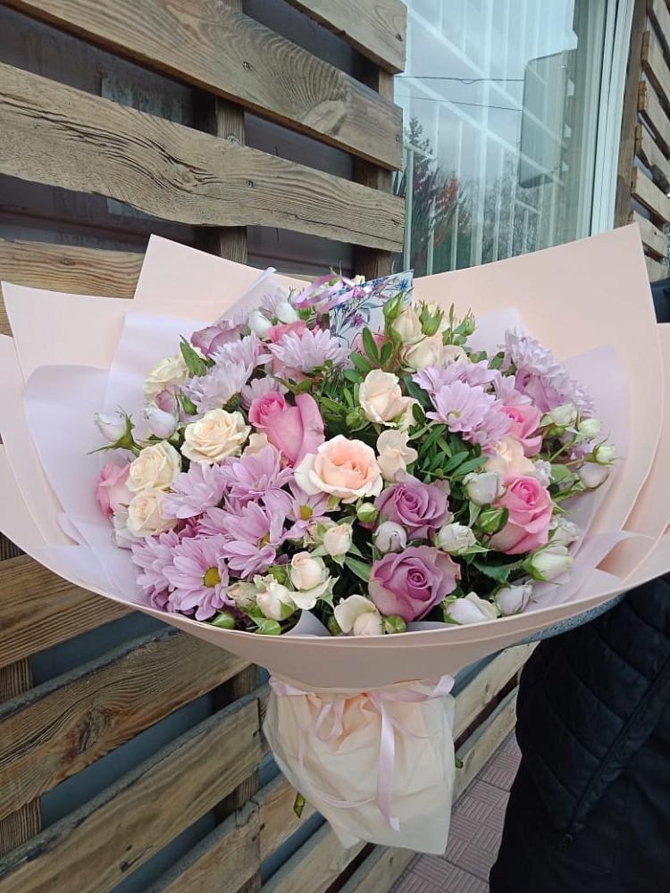 Букет цветов из: Розы и Хризантемы в Свободном