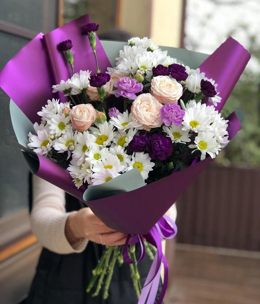 Букет цветов из: Хризантемы, Гвоздики и Розы в Свободном