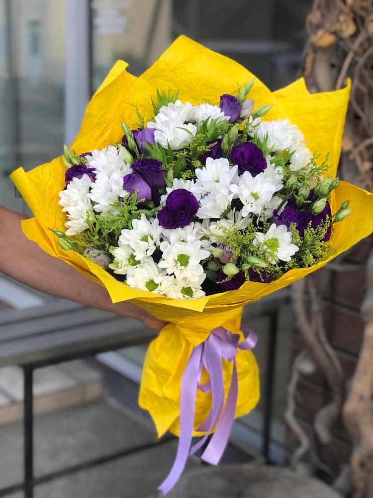 Букет цветов из: Ирисы, Хризантемы и Ромашки в Свободном