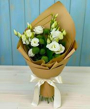 Букет цветов из:  Хризантемы и Лизиантусы в Свободном