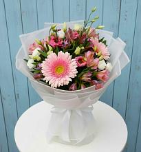 Букет цветов из:  Герберы, Альстромерии и Лизиантусы в Свободном