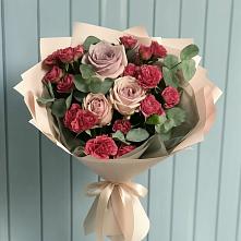 Букет цветов из:  Гвоздики и Розы в Свободном